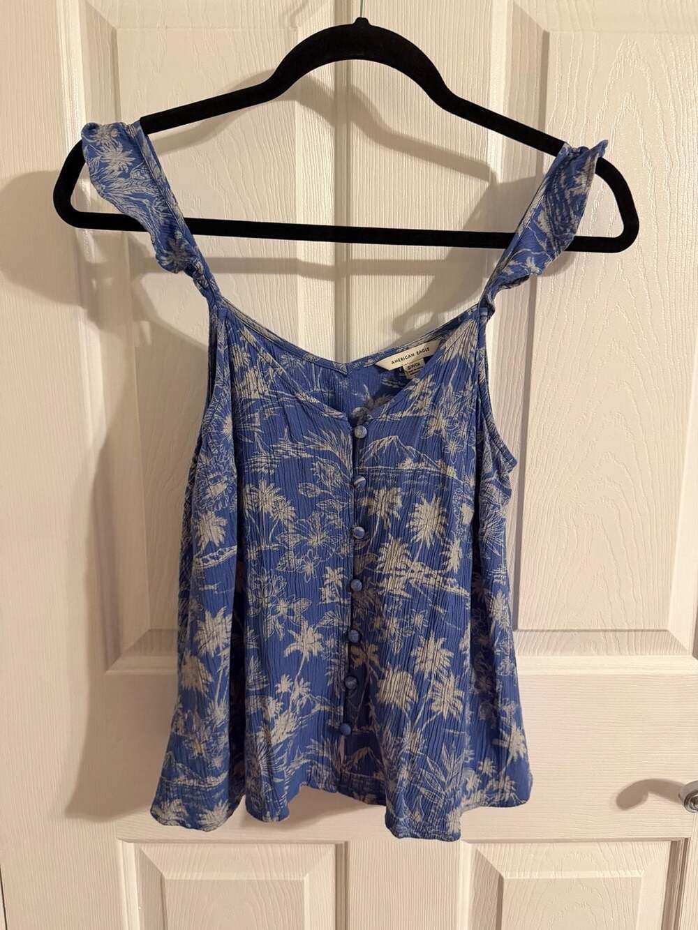 American Eagle Blue Tropical Print Button-Front Ruffle Strap Cami Top. Size Smal